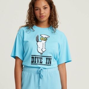 NEW Levi's Snoopy diving graphic oversized tee